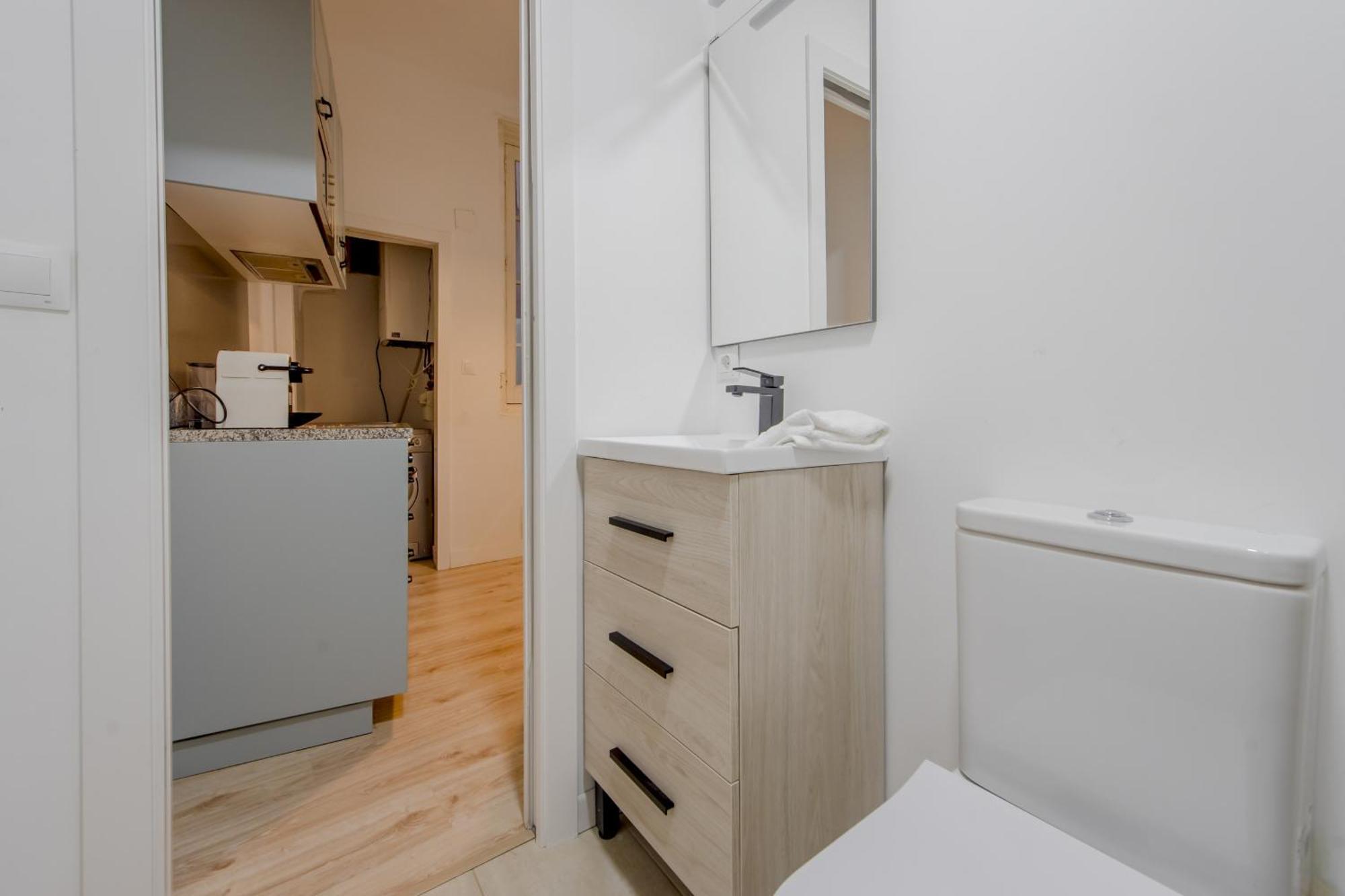 Premium Apt Para 9Pax En Calle Olmo - Centro De Madrid E1 Exterior photo